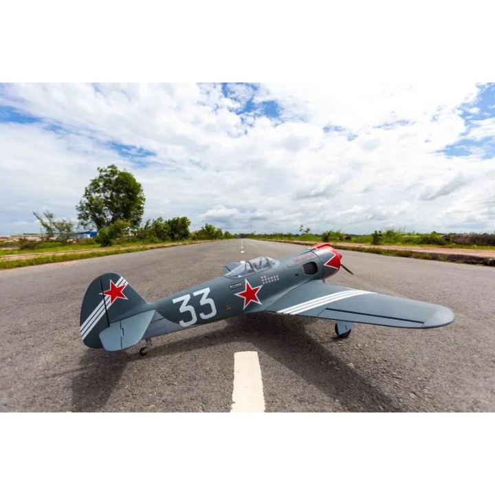Model  Yak-3U Stewadfastg