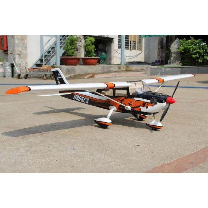 Cessna Turbo Skylane 182 - model        