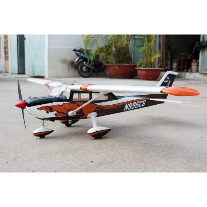 Cessna Turbo Skylane 182 - model        