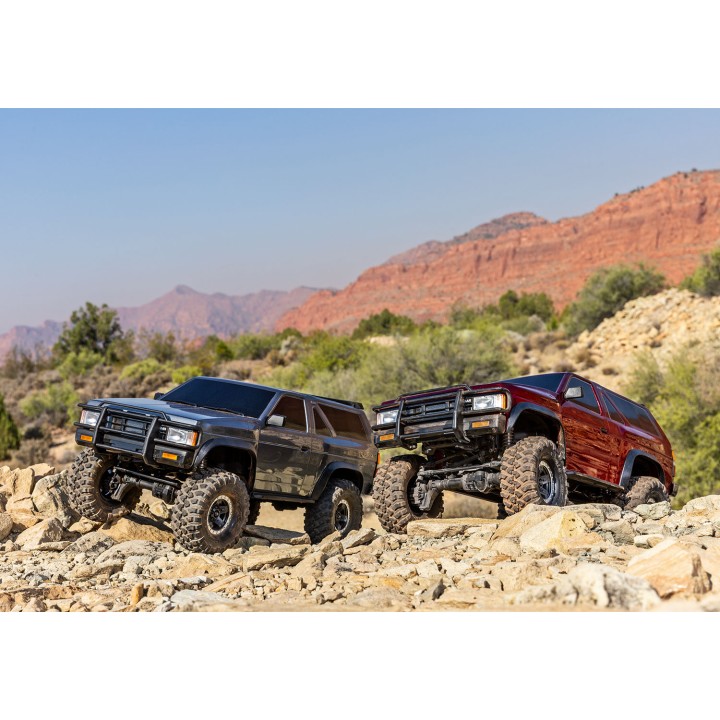TRAXXAS 110056-4 TRX-4 Nissan Pathfinder - wersja srebrna