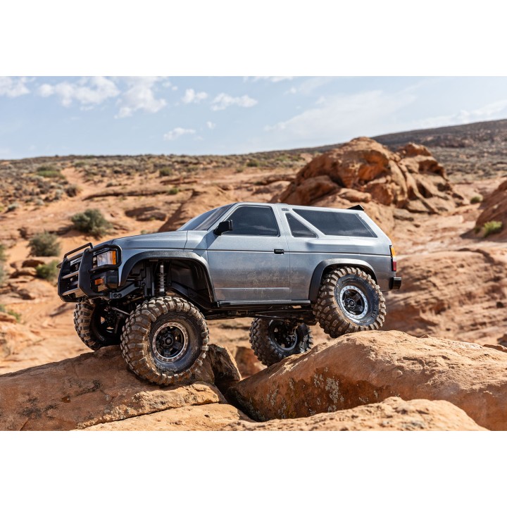 TRAXXAS 110056-4 TRX-4 Nissan Pathfinder - wersja srebrna